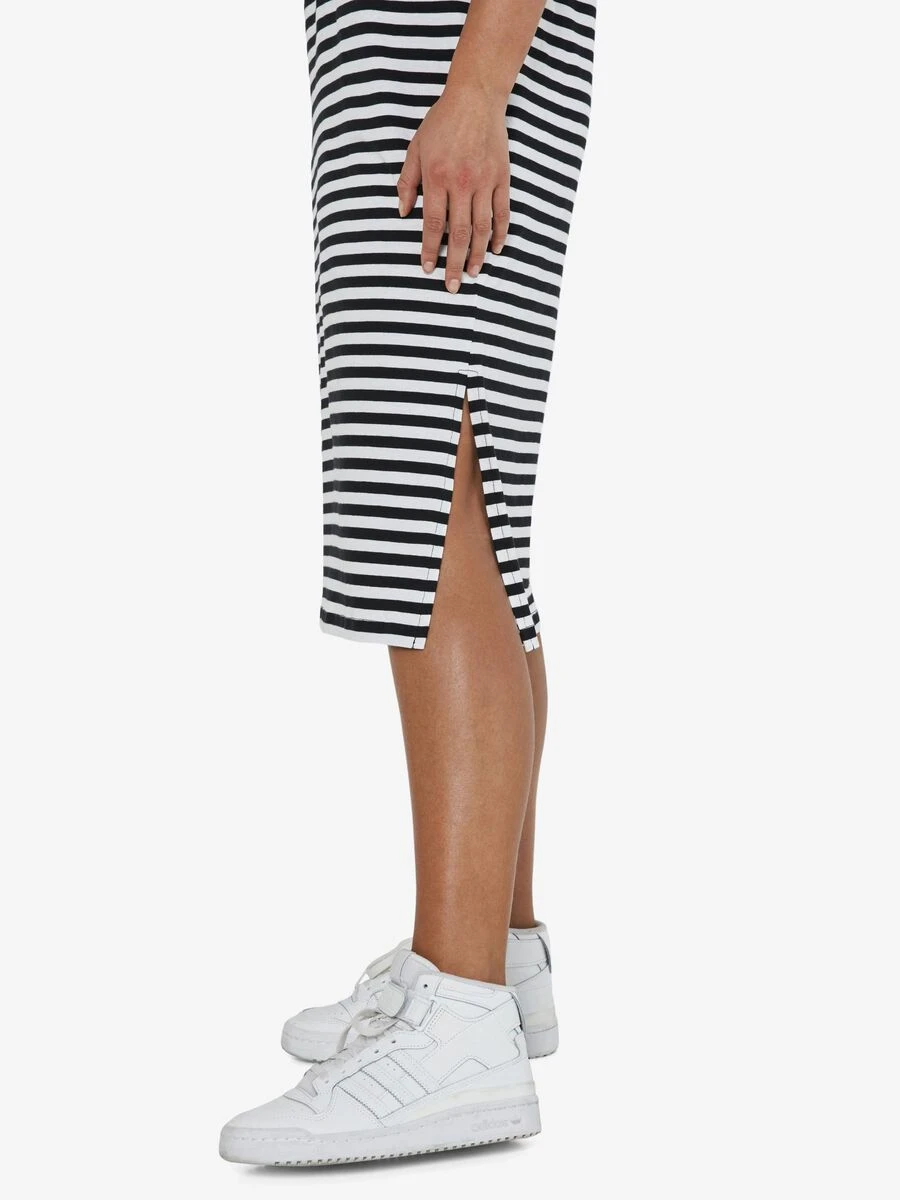 Noisy May SHORT SLEEVED DRESS 9 Noisy May SHORT SLEEVED DRESS - Image 7