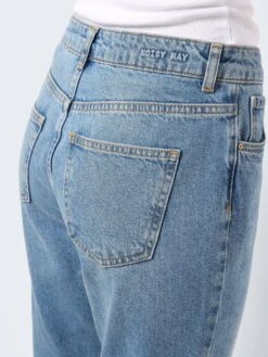 Noisy May NMISABEL MOM HIGH WAISTED JEANS -Noisy May Clothing Shop 27015703 LightBlueDenim 008
