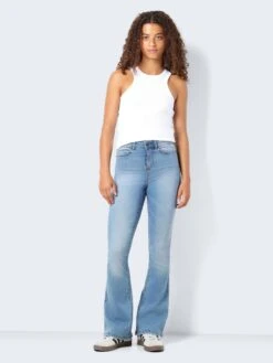 Noisy May NMSALLIE HIGH WAISTED FLARED JEANS 12 Noisy May NMSALLIE HIGH WAISTED FLARED JEANS -Noisy May Clothing Shop 27019304 LightBlueDenim 004