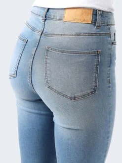 Noisy May NMSALLIE HIGH WAISTED FLARED JEANS 15 Noisy May NMSALLIE HIGH WAISTED FLARED JEANS -Noisy May Clothing Shop 27019304 LightBlueDenim 008