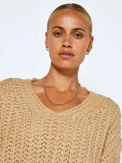 Noisy May KNITTED V-NECK PULLOVER -Noisy May Clothing Shop 27020930 IrishCream 006