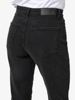 Noisy May NMMONI HIGH WAISTED CROPPED STRAIGHT FIT JEANS 15 Noisy May NMMONI HIGH WAISTED CROPPED STRAIGHT FIT JEANS -Noisy May Clothing Shop 27021112 BlackDenim 008