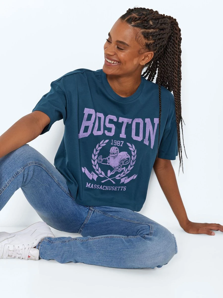 Noisy May CROPPED BOSTON TOP 3 Noisy May CROPPED BOSTON TOP