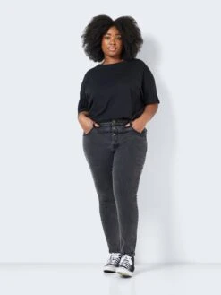 Noisy May CURVE NMAGNES SKINNY FIT JEANS 12 Noisy May CURVE NMAGNES SKINNY FIT JEANS -Noisy May Clothing Shop 27022126 Black 004