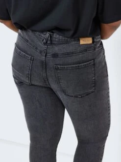 Noisy May CURVE NMAGNES SKINNY FIT JEANS 15 Noisy May CURVE NMAGNES SKINNY FIT JEANS -Noisy May Clothing Shop 27022126 Black 008