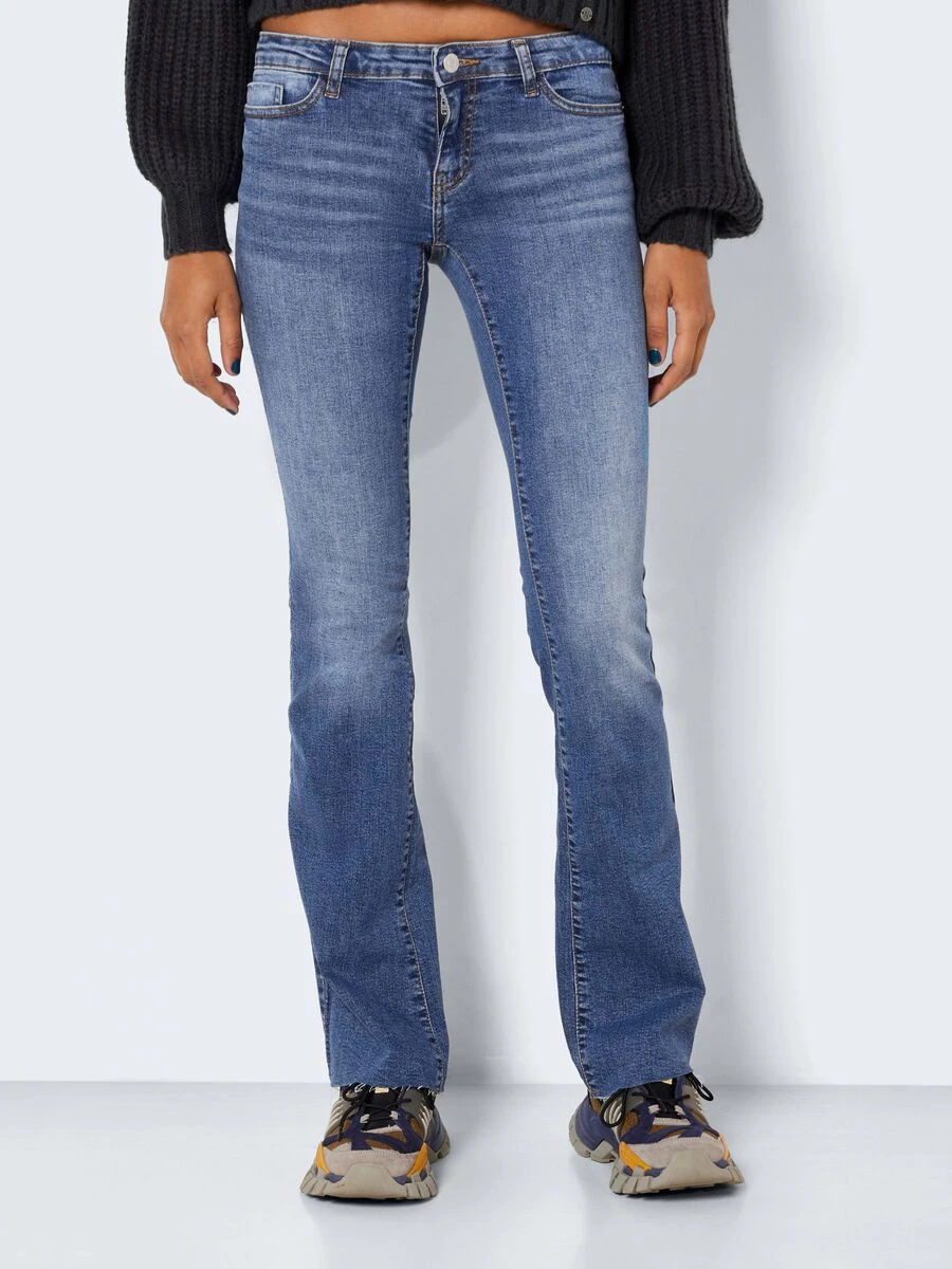 Noisy May NMEVIE LOW WAIST BOOT-CUT JEANS 4 Noisy May NMEVIE LOW WAIST BOOT-CUT JEANS - Image 2