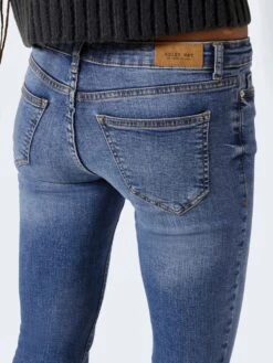 Noisy May NMEVIE LOW WAIST BOOT-CUT JEANS 15 Noisy May NMEVIE LOW WAIST BOOT-CUT JEANS -Noisy May Clothing Shop 27023201 MediumBlueDenim 008