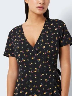 Noisy May SHORT WRAP DRESS -Noisy May Clothing Shop 27023869 Black 1000710 006