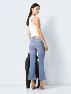 Noisy May NMSALLIE CROPPED FLARED JEANS 13 Noisy May NMSALLIE CROPPED FLARED JEANS -Noisy May Clothing Shop 27024232 LightBlueDenim 005