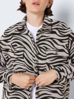 Noisy May LOOSE FIT ZEBRA SHIRT 12 Noisy May LOOSE FIT ZEBRA SHIRT -Noisy May Clothing Shop 27024524 PearledIvory 1012980 006