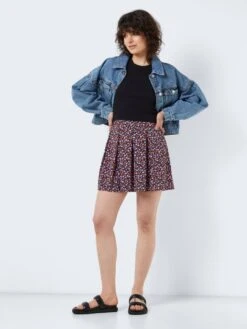 Noisy May SHORT PLEATED SKIRT -Noisy May Clothing Shop 27024669 Black 1017802 004