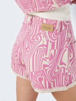 Noisy May HIGH WAISTED PRINTET DENIM SHORTS 15 Noisy May HIGH WAISTED PRINTET DENIM SHORTS -Noisy May Clothing Shop 27024681 BrazzilianSand 1021052 008
