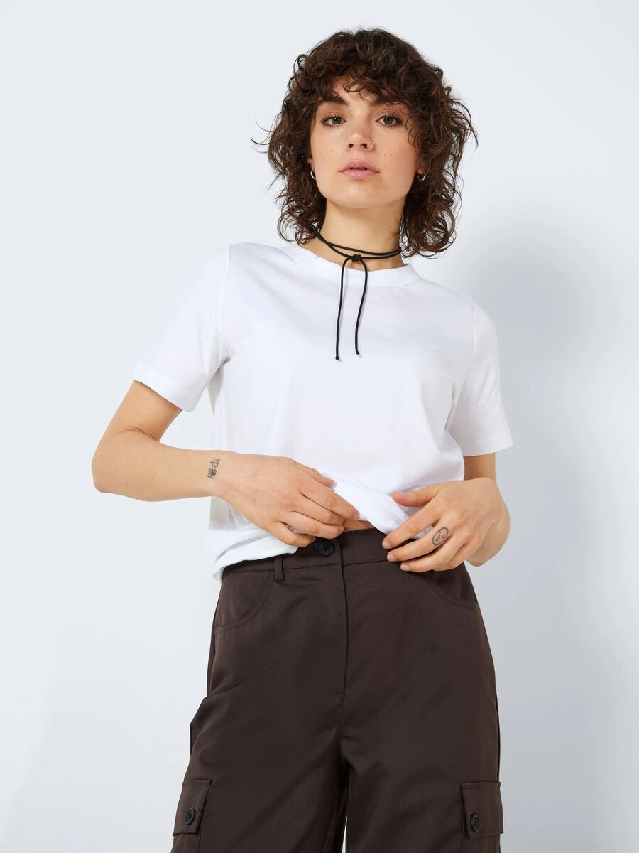 Noisy May SHORT SLEEVED TOP 3 Noisy May SHORT SLEEVED TOP