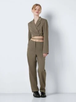 Noisy May CROPPED TIE STRING BLAZER 11 Noisy May CROPPED TIE STRING BLAZER -Noisy May Clothing Shop 27024906 Crocodile 004