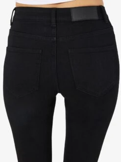 Noisy May NMBILLIE NORMAL WAISTED SKINNY FIT JEANS 15 Noisy May NMBILLIE NORMAL WAISTED SKINNY FIT JEANS -Noisy May Clothing Shop 27024947 Black 008