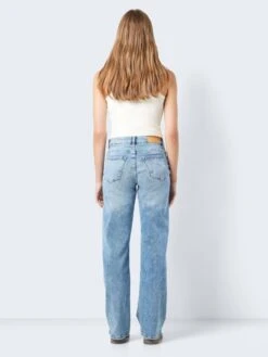 Noisy May NMYOLANDA NORMAL WAISTED WIDE LEG JEANS 13 Noisy May NMYOLANDA NORMAL WAISTED WIDE LEG JEANS -Noisy May Clothing Shop 27025064 LightBlueDenim 005