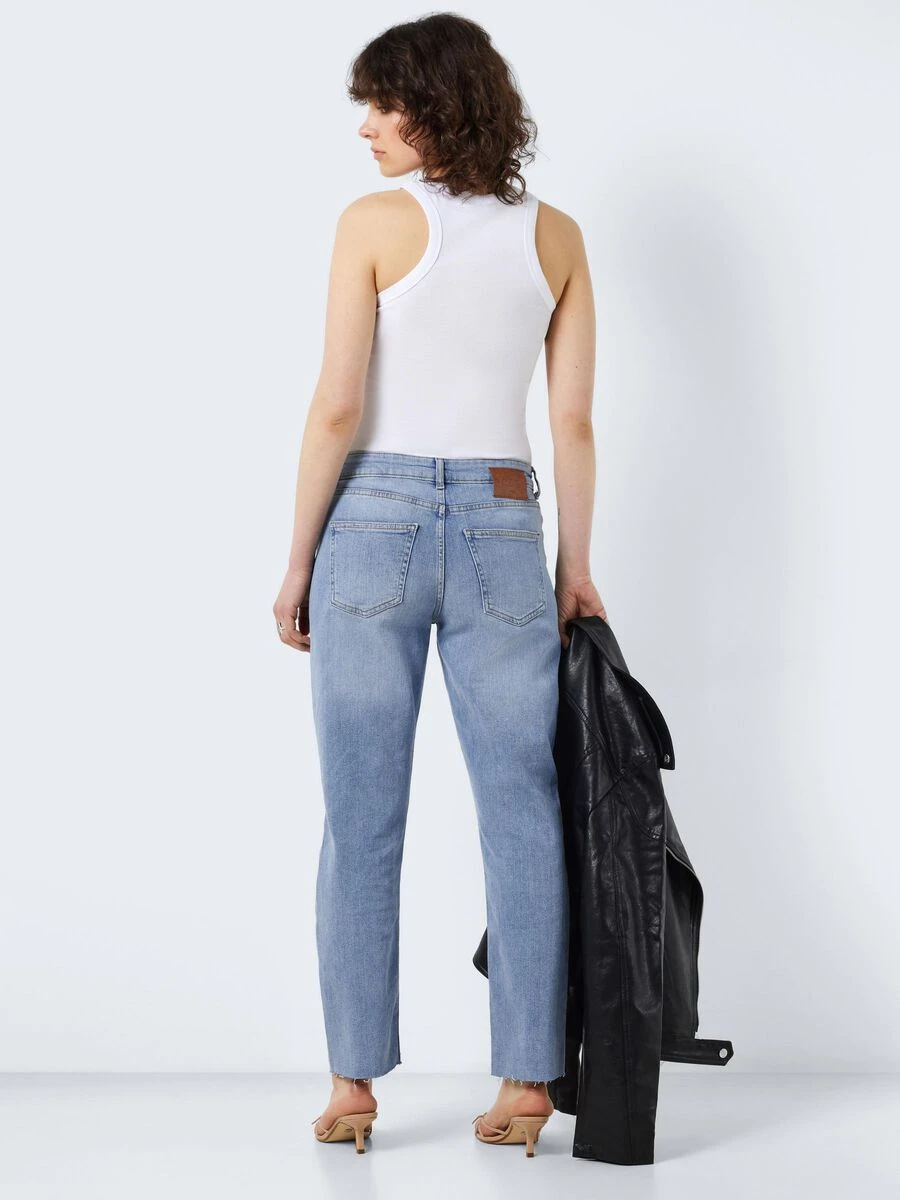Noisy May NMJULES LOW WAISTED BOYFRIEND JEANS 6 Noisy May NMJULES LOW WAISTED BOYFRIEND JEANS - Image 4