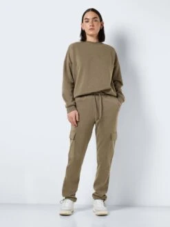 Noisy May CARGO SWEATPANTS -Noisy May Clothing Shop 27026159 Crocodile 004