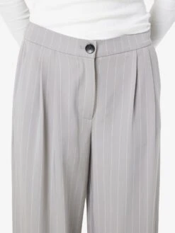 Noisy May PINSTRIPED TROUSERS 12 Noisy May PINSTRIPED TROUSERS -Noisy May Clothing Shop 27026850 LightGreyMelange 1063994 006