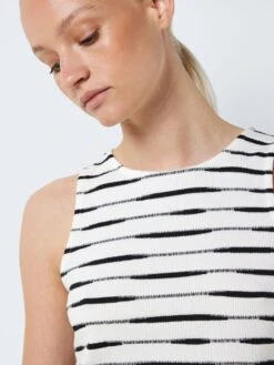 Noisy May SLEVELESS STRIPED TOP 12 Noisy May SLEVELESS STRIPED TOP -Noisy May Clothing Shop 27027919 SnowWhite 1064158 006