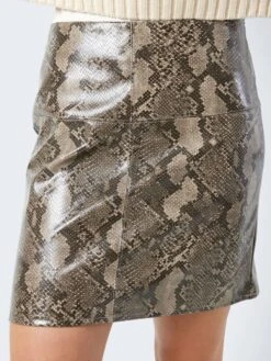 Noisy May SHORT SNAKE PRINTED SKIRT -Noisy May Clothing Shop 27027923 Nomad 1064165 006