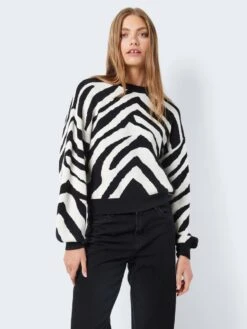 Noisy May KNITTED PATTERN PULLOVER