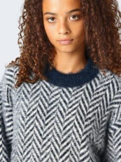 Noisy May PATTERNED KNITTED PULLOVER 12 Noisy May PATTERNED KNITTED PULLOVER -Noisy May Clothing Shop 27029283 NavyBlazer 1086305 006