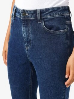 Noisy May NMMONI CROPPED HIGH WAISTED STRAIGHT FIT JEANS 15 Noisy May NMMONI CROPPED HIGH WAISTED STRAIGHT FIT JEANS -Noisy May Clothing Shop 27030448 DarkBlueDenim 008