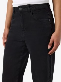 Noisy May NMJOSIE LOOSE-FIT JEANS -Noisy May Clothing Shop 27030571 BlackDenim 006