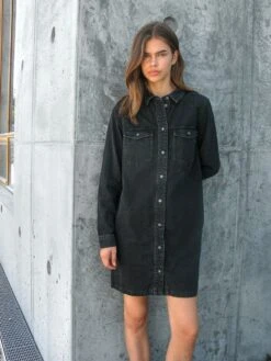 Noisy May NMNEW DENIM DRESS 17 Noisy May NMNEW DENIM DRESS -Noisy May Clothing Shop 27034104 BlackDenim 008