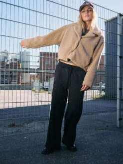 Noisy May CROPPED TEDDY JACKET 17 Noisy May CROPPED TEDDY JACKET -Noisy May Clothing Shop 27034329 Birch 008