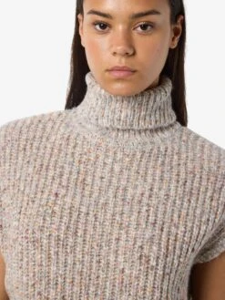 Noisy May ROLL NECK KNITTED VEST 13 Noisy May ROLL NECK KNITTED VEST -Noisy May Clothing Shop 27034731 LightGreyMelange 1195800 006