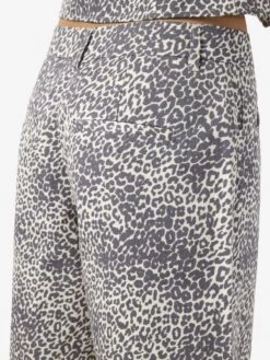 Noisy May ANIMAL PRINT SHORTS 18 Noisy May ANIMAL PRINT SHORTS -Noisy May Clothing Shop 27035706 WinterWhite 1219267 008