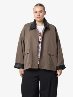 Noisy May CURVE STATEMENT JACKET